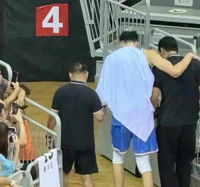 广州队遭遇惨败,季后赛梦魇再现 广州队遭遇惨败,季后赛梦魇再现