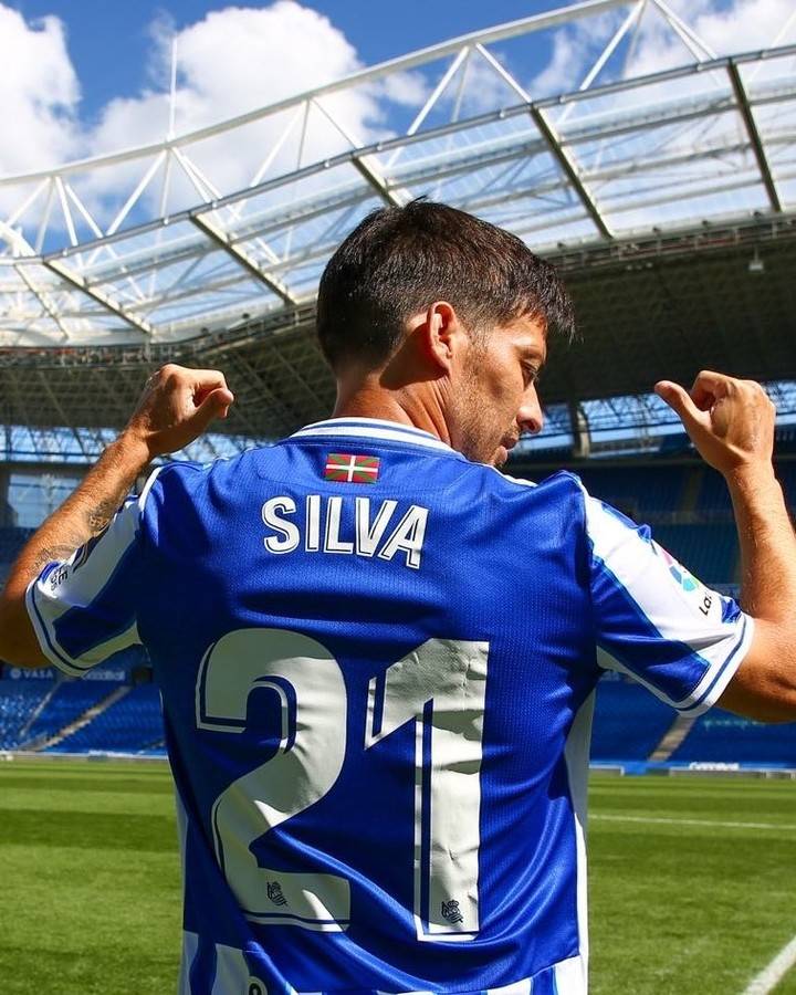 关于埃瓦尔客场逼平，继续保持不败记录的信息