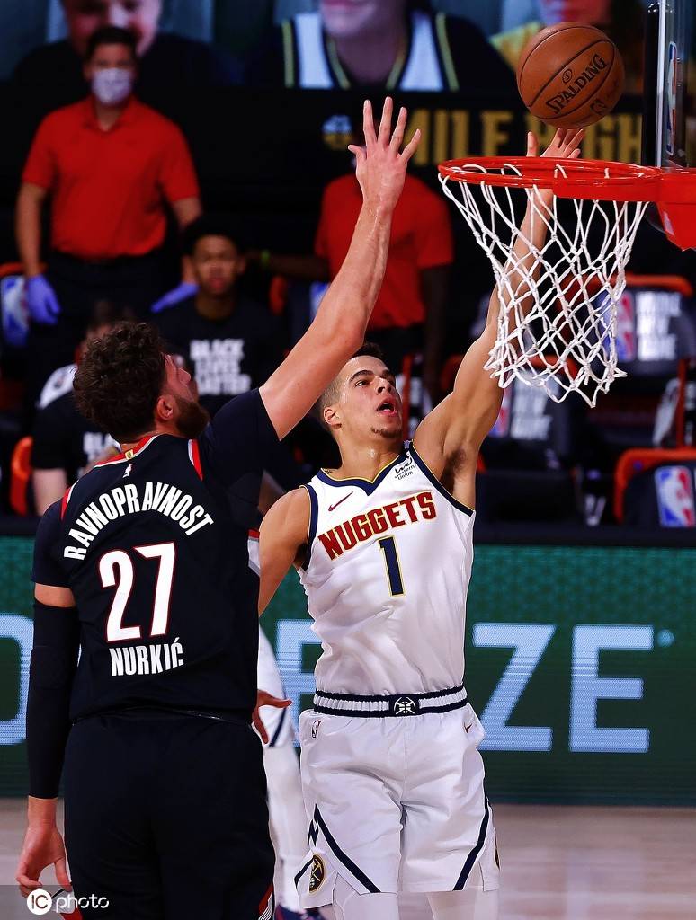 四川队逆转掘金，利拉德点燃赛场